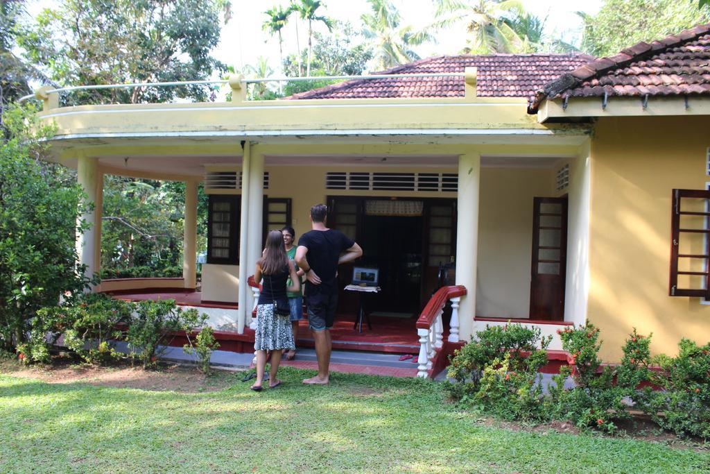 Abberny Villa Midigama-Est Extérieur photo